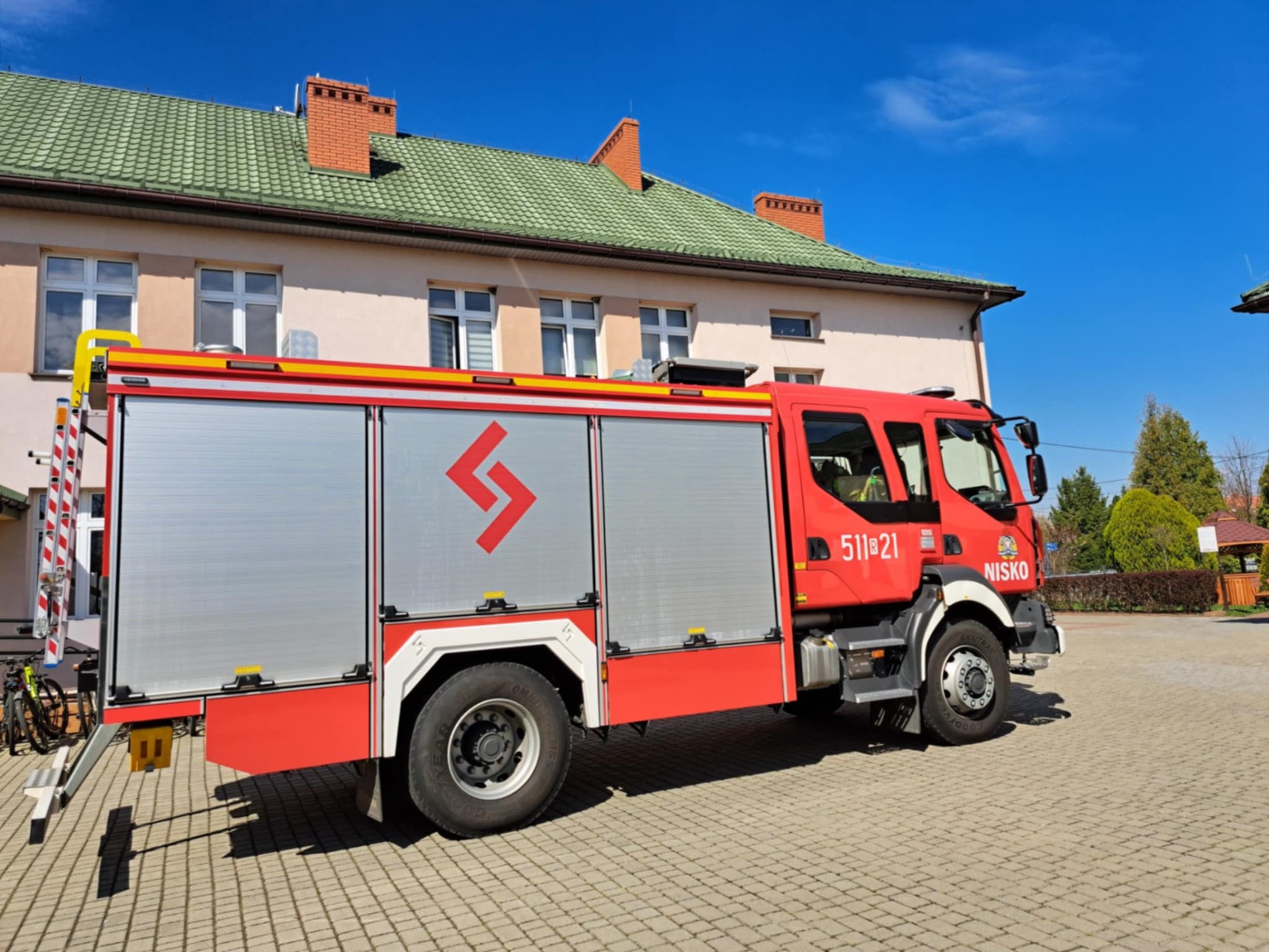 Pierwsza pomoc w naszej szkole - warsztaty przeprowadzone  przez strażaków